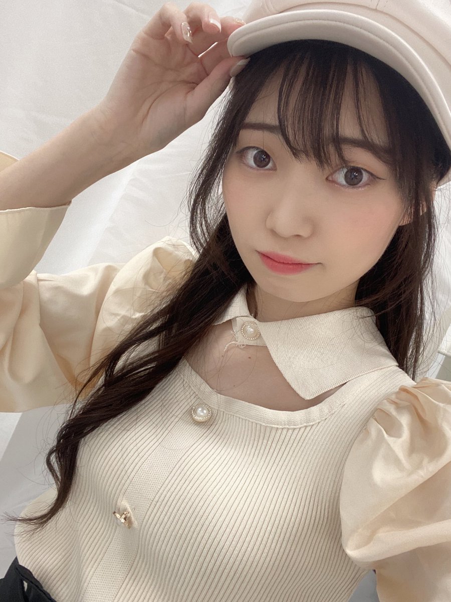 廣瀬未沙(みーちゃん)の画像 KOBerrieS おはようございます〜🤍2/13のことをInstagramに載せたくて気持ちのおもむくままに文章を書いていたら5000字以上ありました、😅大学のレポート書くことが苦手なのに大学で求められる文字数よりはるかに超えていてびっくりです笑自分の気持ちがまとめられ次第載せるのでもう暫くお待ちください🥺 https://t.co/6XKYjHCdCO