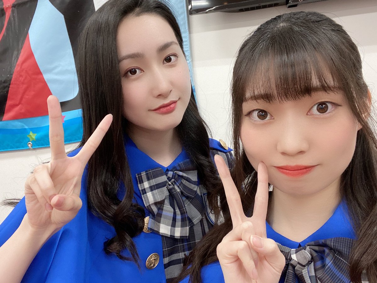 廣瀬未沙(みーちゃん)の画像 KOBerrieS 怜奈デビュー1年おめでとう🎉実は怜奈のデビューライブも2021年3月の定期公演もチェキ撮ってもらってました🤭（最初メッセージ書いてもらえること知らなかった人です笑）同期、同い年なのに私よりずっと前を走っていて頼りになる怜奈をずっと尊敬してます💭最後まで一緒に走っていこね！ https://t.co/5lplEtH8Ky