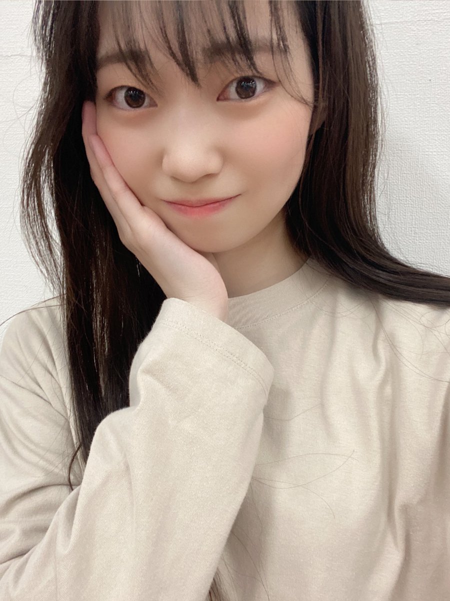 廣瀬未沙(みーちゃん)の画像 KOBerrieS お疲れ様です〜🤍本日はレッスンデイでした✨ダンスしてたら汗を結構かきました🤭そして今から皆さんが先日Twitterのコメントで送って下さった思い出深い曲を私も聞いてみます〜🎧次回以降のイベントでお話しできる機会が有ればその曲のお話とかしたいなぁ、🧸💭#コウベリ https://t.co/LMlOAdfH0C