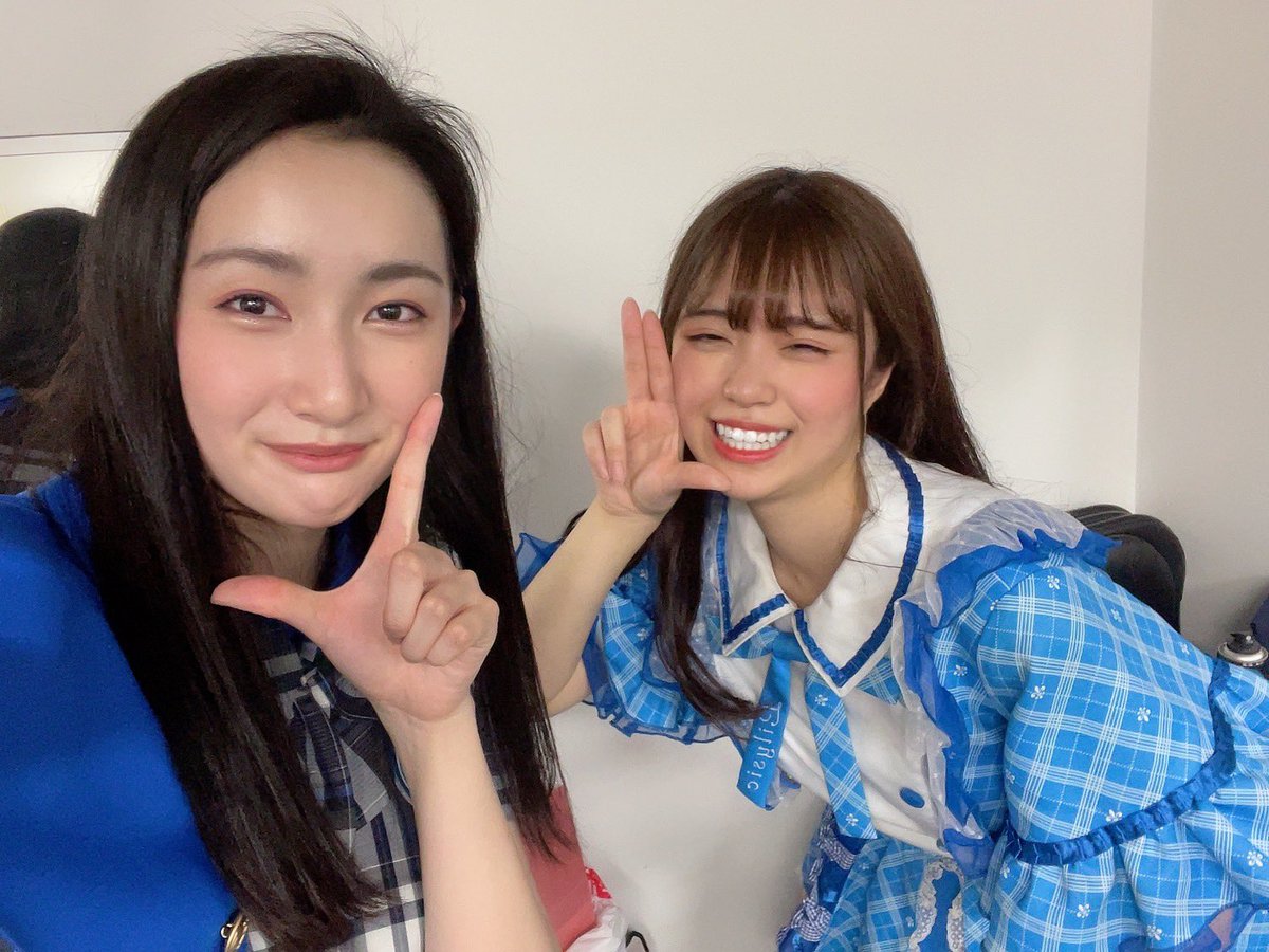 KOBerrieS 《リリシック学園 吉野早紀 卒業公演 さよならも鬼愛にて》リリ学さきてぃの卒業イベントに呼んでいただきました😭✨私たちなりのエールをしっかりお届けできたのではないかなと思います！たくさんの方と門出をお祝いできて嬉しかったです🥰さきてぃ、6年間お疲れさまでした！卒業おめでとう💙 https://t.co/W0Vx5tnMVY
