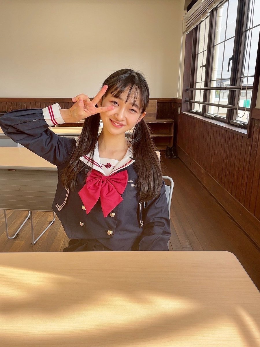 KOBerrieS 『#コウベリ学園 ちょっと早めの新学期編』にお越しくださり、ありがとうございました✨国旗クイズもしてみました💕可愛い制服を着ることが出来てよかったです🫶🏻たい焼きも美味しく食べてくださいね〜🤭#コウベリ #今日も元気ハッピーほのピー https://t.co/BH6Z5Ou9Wc