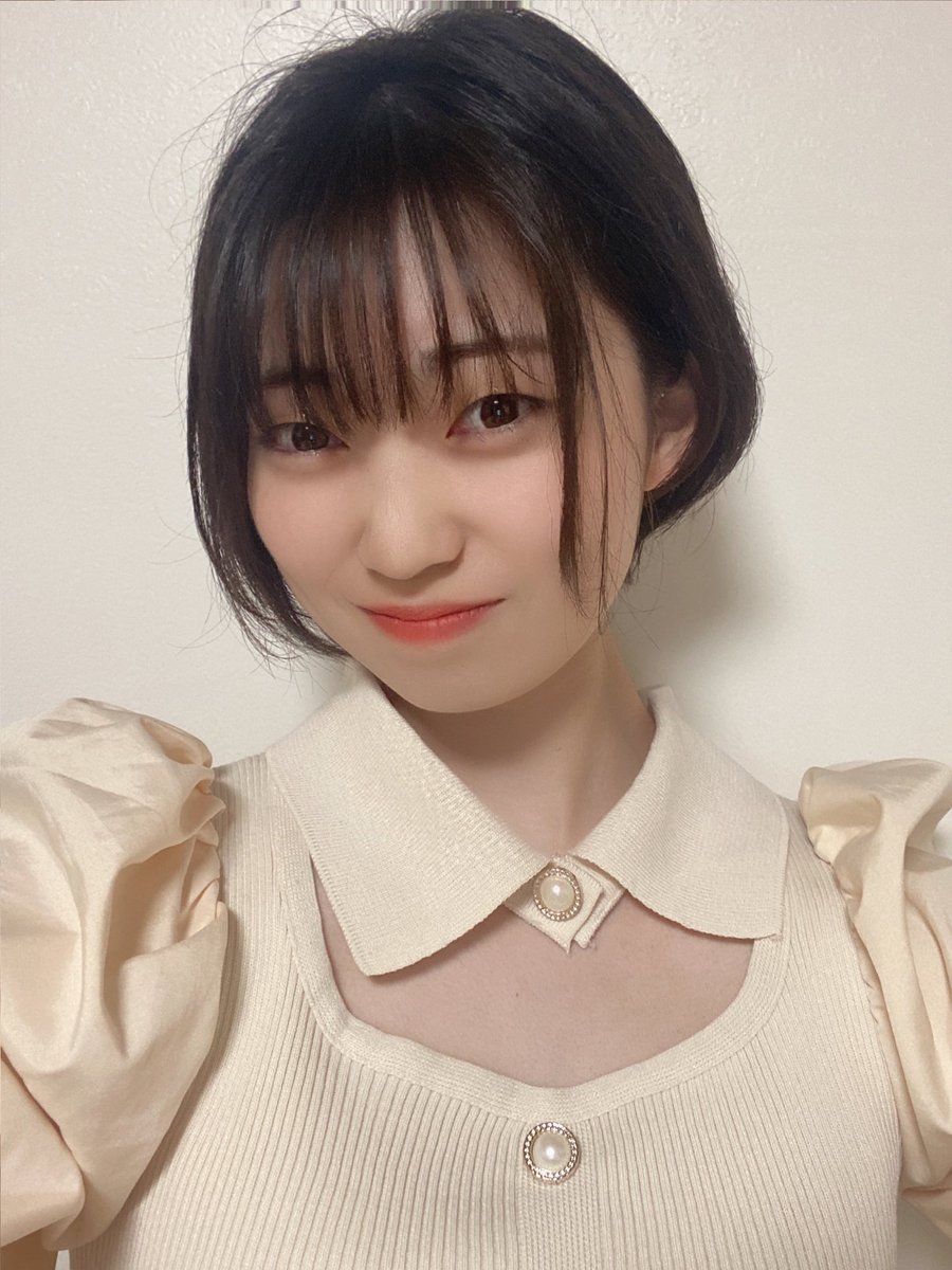 廣瀬未沙(みーちゃん)の画像 KOBerrieS おはようございます〜🤍今日は大正筋商店街のライブ！！！久しぶりに皆さんにお会いできる😍髪の毛切ってから初めてのライブなので直接見てほしいなぁ、、、🧸💭お待ちしてまーす！！！#コウベリ https://t.co/ewEEUZpHPn