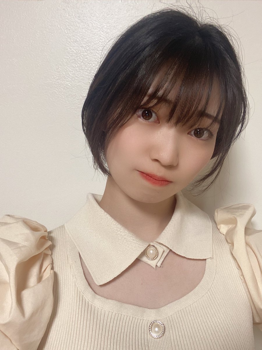 廣瀬未沙(みーちゃん)の画像 KOBerrieS おはようございます〜🤍今日はフルコマだ〜😱😱😱大学の授業で眠らないようにしないとです、、、😓😓😓今日も頑張るぞ〜💪皆さんに明日以降お会いできるの楽しみに乗り切ります😤（下書きにあるツイート朝これめっちゃ言いたい、！ということがない時に出すことにしました🤭）#コウベリ https://t.co/mDROk6AWtr