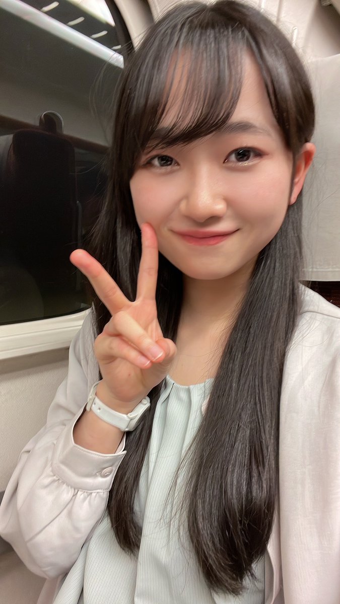 KOBerrieS 皆さん、お疲れ様です🫧✨只今神戸へ帰る新幹線に乗っています🚄初めて熊本に行かせていただいたのですが、皆さんとても温かくて充実した一日を過ごさせていただきました💐後日、また熊本での様子を投稿させていただきます🧸#コウベリ https://t.co/3FehRBDgiz
