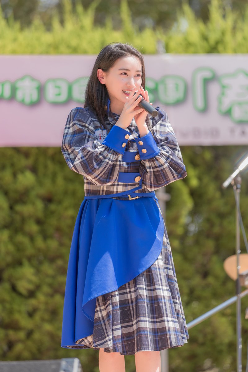 KOBerrieS 2022.04.10（日）春のさくらコンサート於：日岡山公園（加古川市）KOBerrieS♪の井上怜奈さん#KOBerrieS #コウベリ #井上怜奈 #春のさくらコンサート #日岡山公園 #加古川市 https://t.co/qFMnIwMCwp