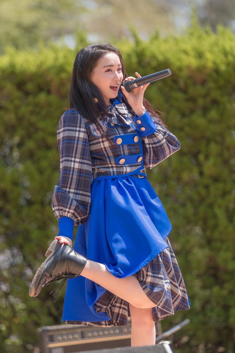 KOBerrieS 2022.04.10（日）春のさくらコンサート於：日岡山公園（加古川市）KOBerrieS♪の井上怜奈さん#KOBerrieS #コウベリ #井上怜奈 #春のさくらコンサート #日岡山公園 #加古川市 https://t.co/qFMnIwMCwp
