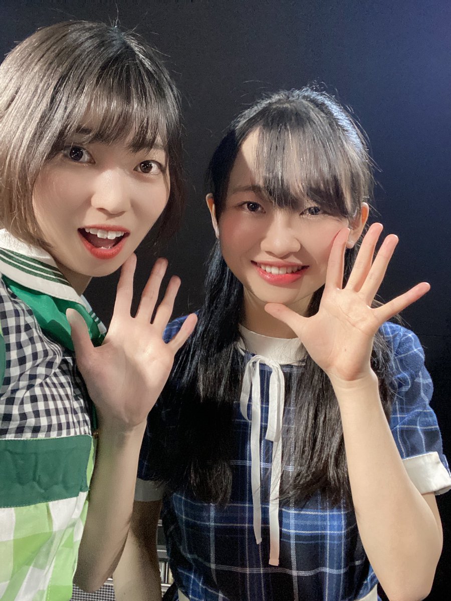 廣瀬未沙(みーちゃん)の画像 KOBerrieS 怜奈温香のラスト神朝ライブにお越し下さり有難うございました〜🤍朝6:00くらいには起きていたのでとても現在眠たいです🥱笑今回は稲岡志織さんのチグハグコミュニケーションの衣装をお借りしました✨初めてコウベリメンバーを知ったのが志織さんだったので衣装借りれてとても嬉しかったです🥰 https://t.co/9zGKw1J4g2