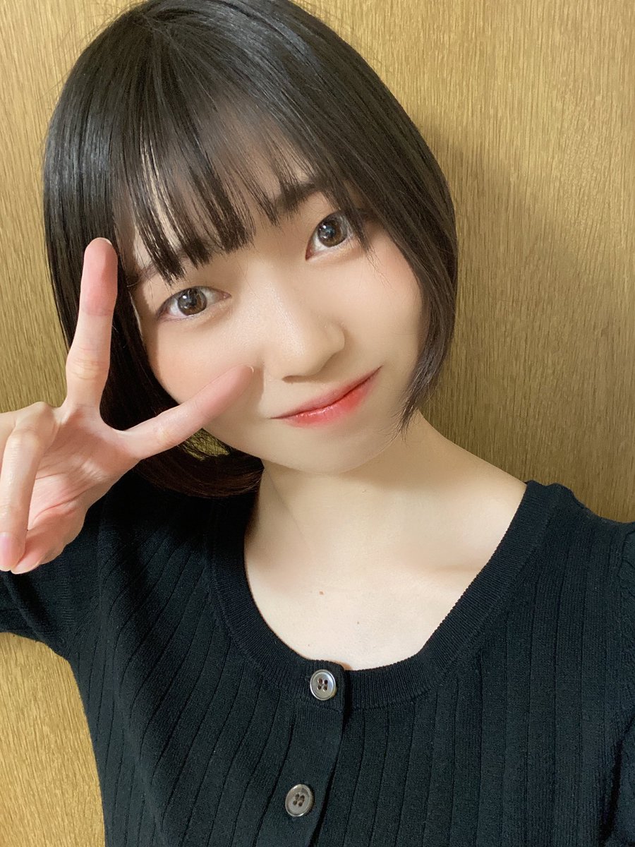 KOBerrieS お疲れ様です〜明日からマシェバラさんで2時間配信すると毎日ボーナスがあるみたいなので明日公式配信後そのままフリーライブに変更して1時間配信しようかなと思います💭（21:30〜22:30）SHOWROOMは明日、19:30〜20:00の予定でしようかなと思います、！夜ばっかりになっちゃってすみません🥺 https://t.co/Nv2Y9xp8ut