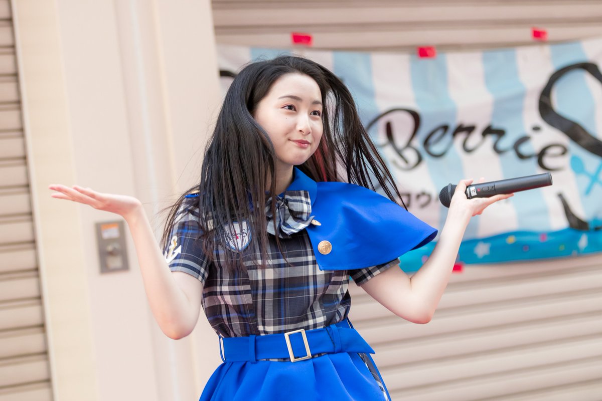 KOBerrieS 2022.05.07（土）『第二回 #コウベリ マンスリーサタデーフリーライブ in 大正筋商店街』KOBerrieS♪の井上怜奈さん#KOBerrieS #井上怜奈 #大正筋商店街 #マンスリーサタデーフリーライブ https://t.co/lhjmtphH6G