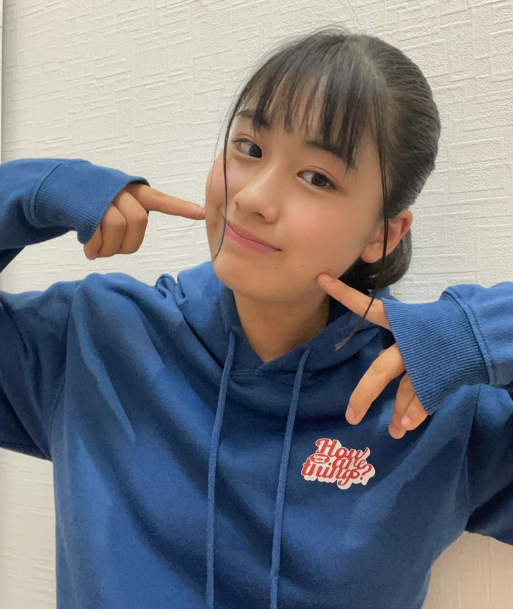 KOBerrieS こんばんは🫧お仕事、学校お疲れ様です！今日はお昼に学校の食堂に行って焼きそばを食べました！！ すごく美味しかったです！そして、今日は1日天気が悪かったですね...。私は天気が悪くなると頭痛になるのですがなにかいい対処法はありますか？(写真を撮って無さすぎてこの前撮ったやつです🙇‍♀️) https://t.co/jyRtxSKdJd