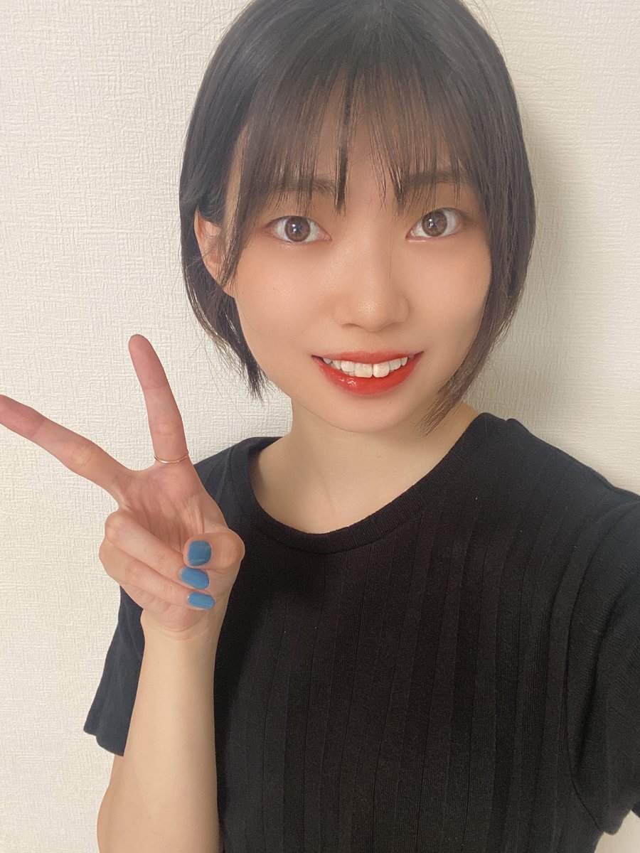 KOBerrieS おはようございます☀先週で試験も無事に終わり今週はゆっくりできそうなんですけど何をするか悩んでおります🤔🤔おすすめあれば教えてください〜✨今日も暑いですが熱中症などにはお気をつけて楽しい1日をお過ごしください🧸海岸清掃活動行ってないのに私も日焼けした、、？笑#コウベリ https://t.co/YdLl6qH25s