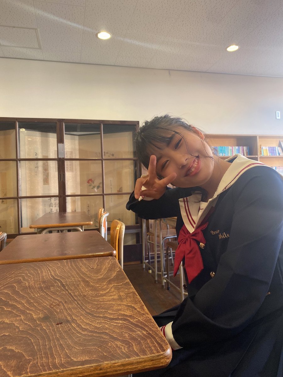 KOBerrieS りん〜💜💜お誕生日おめでとう🎂今は活動休止しているからなかなか会えないのがとても悲しい😭17歳もいい年にしてね！！大好きよ〜💜🤍💜🤍撮られることが恥ずかしそうな姿もかわいい😍今日イベントに足を運んでくださる皆様、私の分までたくさんりんのお祝いお願いします〜✨#コウベリ https://t.co/EELehLA5fb
