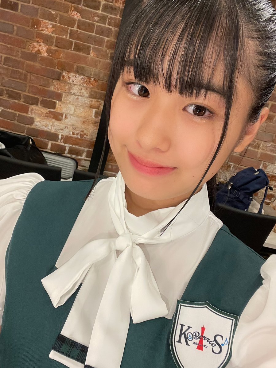 KOBerrieS なーんと！！  フォロワーが300人になりました🎊 Twitter始めて2ヶ月半ぐらいしか経っていないけどこんなにたくさんの方がフォローしてくださってほんとに嬉しいです💜そして、いつも投稿見てくださってありがとうございます！！！#コウベリ https://t.co/6t82OtKNz4