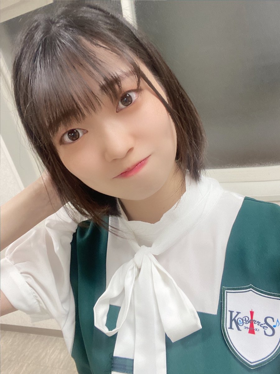 廣瀬未沙(みーちゃん)の画像 KOBerrieS お疲れ様です〜🤍先日久しぶりに受験期に使っていた英語と数学の問題集を解いたんですけど前より数学は正答率上がっていたのに英語は正答率下がってました😭数学より英語の勉強頑張ってたのになぁ、、、🥺🥺ということで最近高校までの勉強始めました🙄#コウベリ https://t.co/LuUPgLrKPF