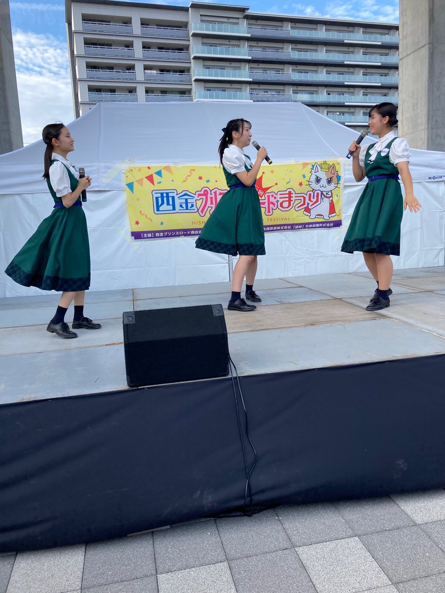 KOBerrieS コウベリーズ金沢に初上陸！前後に出演したアイドルファンの方も一緒に盛り上がっていただきありがとうございます。神戸と金沢は道や鉄道では長距離ですが今日知ってくださったファンの方との距離は身近なものとなればなと思います。 https://t.co/3xtYS0ZSWU