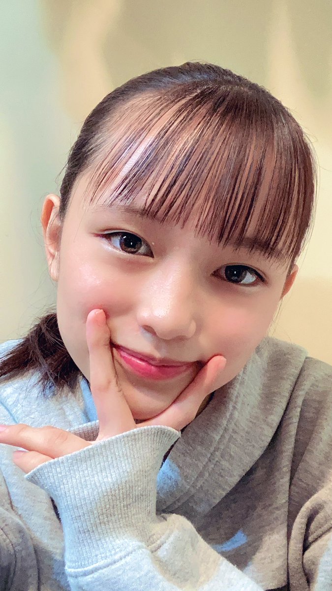 城尾ちゅら(ちゅららん)の画像 KOBerrieS こんにちはー！☀️🌱ここだけの話🤫🫦ギャルピがこれ（1枚目）やと知る前はこれ（2枚目）やと思ってました！( ᵒ̵̶̷᷄ ˙̫̮ ˂̶᷅ )小さい頃、世界=日本やと勘違いしてたみたいな…？笑 https://t.co/6l2yVMPB29