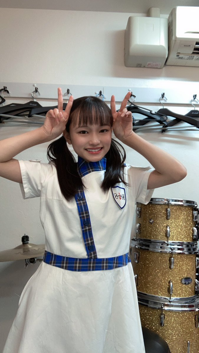 城尾ちゅら(ちゅららん)の画像 KOBerrieS こんにちはー！☀️🌱昨日は、『りんちゅら初プロデュース神夜LIVE』にお越し下さり、ありがとうございました！！✨凄く楽しかったー！！🤣凜と2人でMCって新鮮で、はしゃいでしまいました、、、！🙃最後に食べたお弁当も、めちゃめちや美味しかったです！！😋😋#コウベリ https://t.co/OOf96ybCaQ