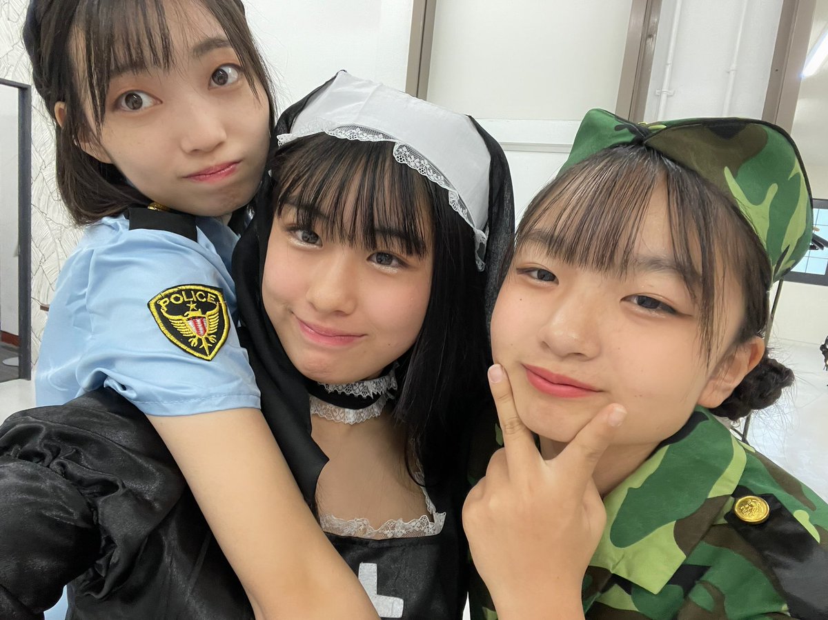 城尾ちゅら(ちゅららん)の画像 KOBerrieS 『KOBerrieS♪ ハロウィン🎃Special撮影会📸』にお越しくださりありがとうございます！！日本で1つしかない馬車の前で撮影していただいたり、実際に乗らせていただけたりとすごく嬉しかったです🌷今回はシスターの衣装だったので髪の毛を下ろしてみました💜 #コウベリ https://t.co/qkjv23hy4Q