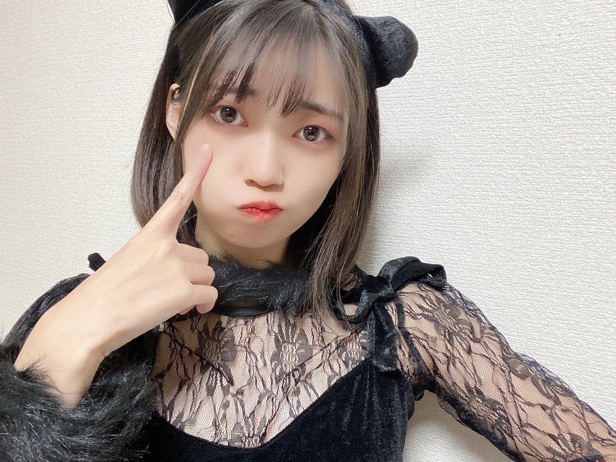 廣瀬未沙(みーちゃん)の画像 KOBerrieS おはようございます〜☀️今日は待ちに待ったハロウィンだ〜🥰お菓子たくさん食べたいな、、🫣🫣トリックオアトリート🎃#コウベリ https://t.co/5qXVlEfhIO