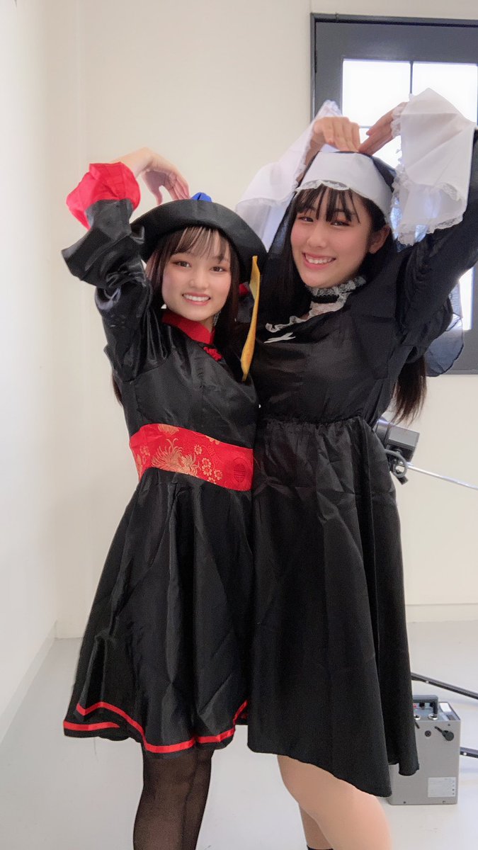 城尾ちゅら(ちゅららん)の画像 KOBerrieS こんばんはー！🌙*ﾟ今日はりんに修学旅行のお土産で貰った金平糖をずーっとボリボリボリボリ食べてました😋めっちゃ可愛いんです💕オレンジ、黄色、ピンクの3種類の色が入ってて、｢メンカラ入れてくれてる！（ｷｬ｣ってなりました💛凜ありがとぉー！！！凜とのお気に入りのツーショット💜💛▼ https://t.co/KEucfr0Nj4