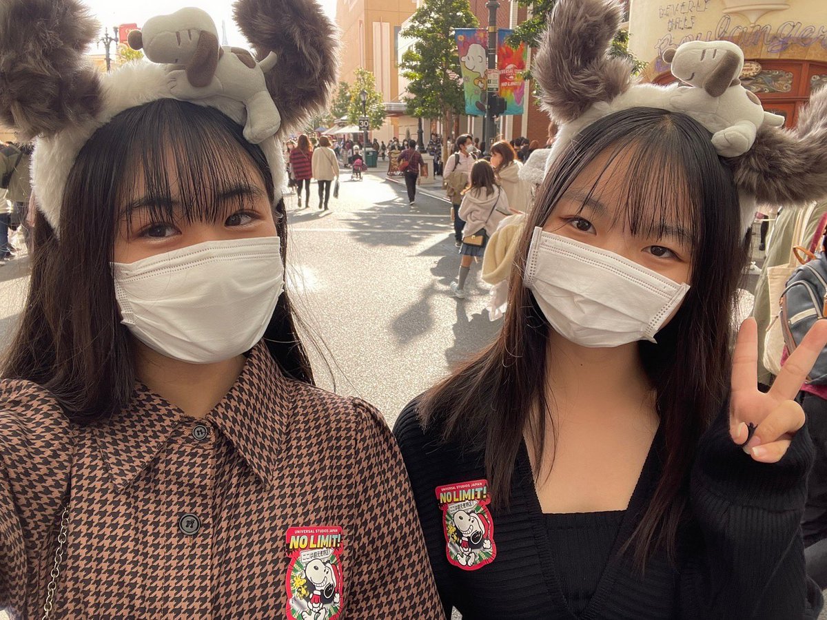 KOBerrieS 昨日はりんとUSJに行ってきました！🌍昨日は平日だったのに人が沢山で、乗り物も長い間待っていました💦その間もりんとコウベリの話や学校の話をしてとても楽しくて、一瞬で時間が過ぎました🌟#コウベリ https://t.co/Nc2NwY97zp