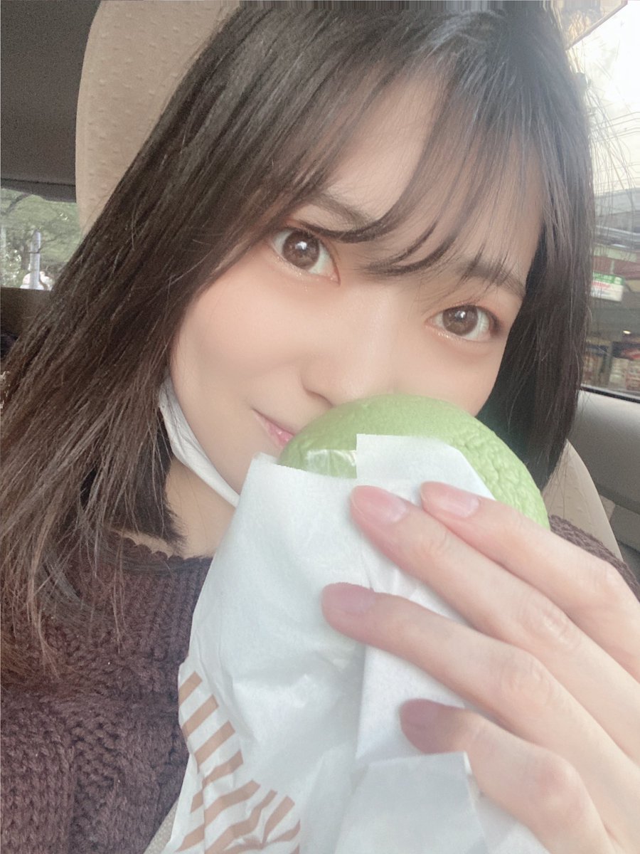 廣瀬未沙(みーちゃん)の画像 KOBerrieS おはよ〜🤍本日はフルコマ（1〜5限まで授業）からのバイトだー、バイトゆっくり行きたいし授業早く終わらないかなぁ、、🙄笑そういえば、ローソンの濃厚抹茶ショコラまんめっちゃ美味しかったので機会があれば食べてみて欲しいです✨今日も一日自分のペースで頑張っていきましょ〜🕊#コウベリ https://t.co/2WTUCRXNL4