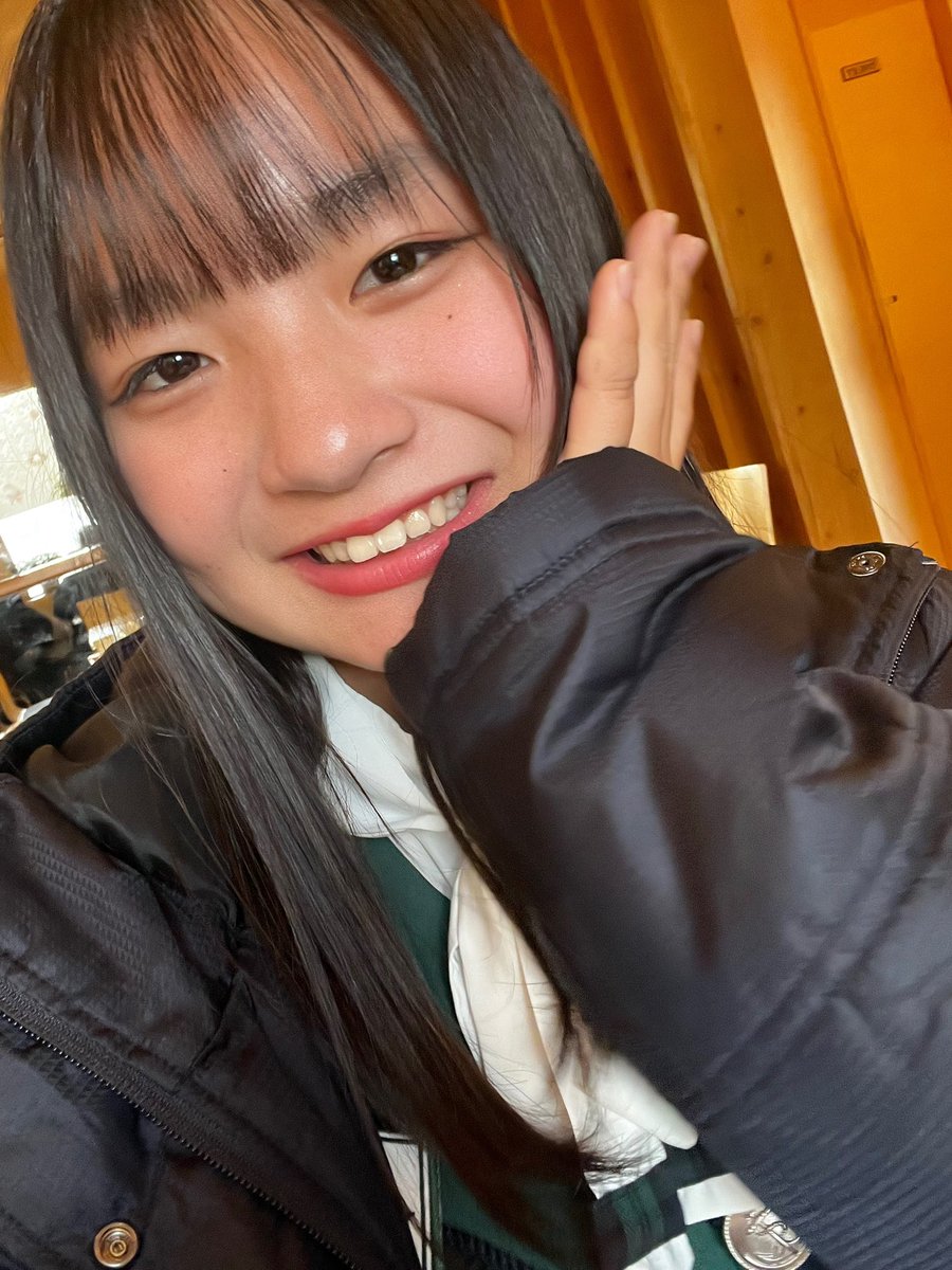 KOBerrieS こんばんは！今日はマンスリーサタデーフリーライブ in 大正筋商店街』にお越しくださりありがとうございます！！いつもよりも声を出してくださる方が多くてとても楽しかったです♪♪そして未沙さんが復帰して一緒に踊ることができ、改めてメンバー揃って踊れるのがいいなって思いました😻#コウベリ https://t.co/qBm59VVPXm