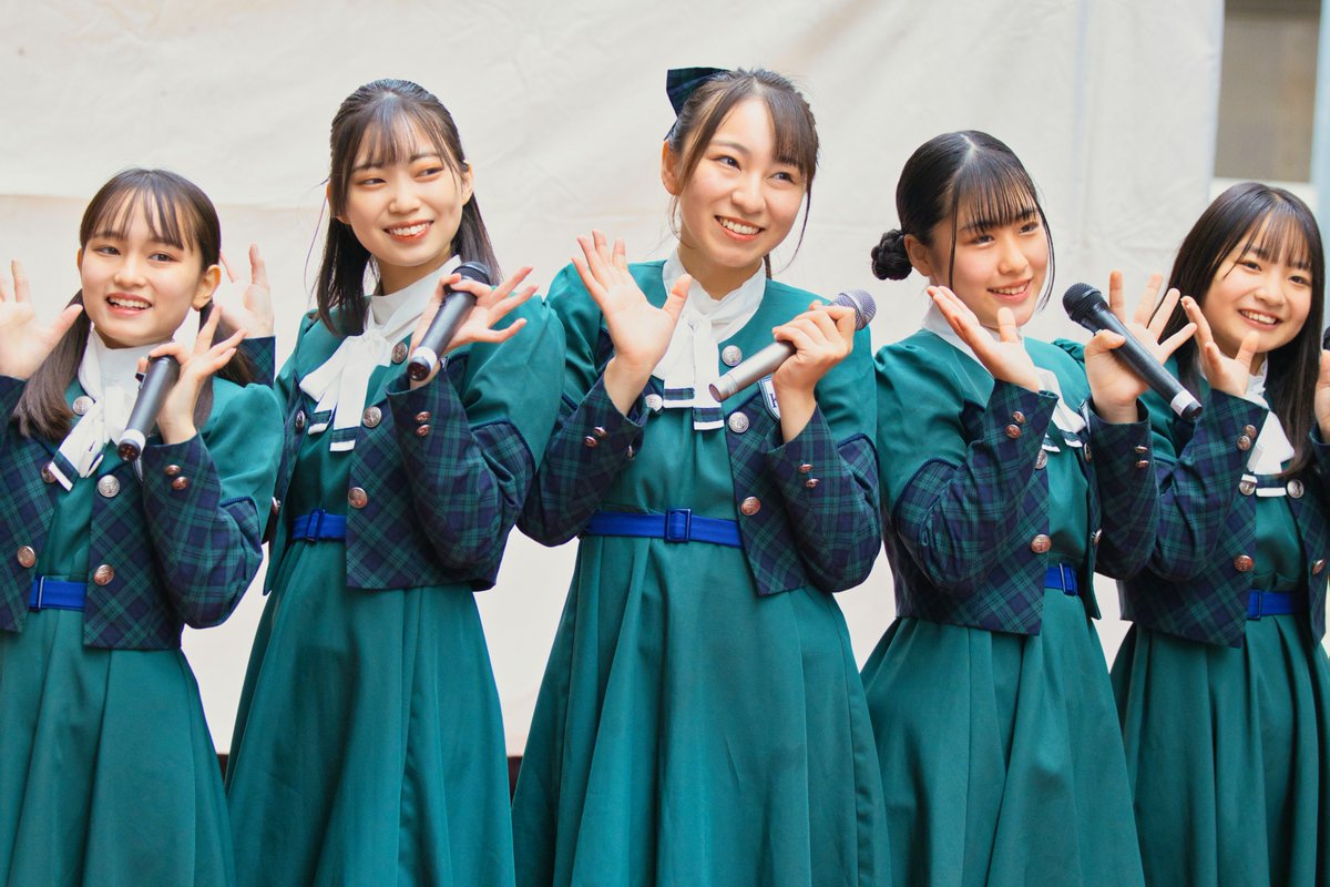 KOBerrieS ２年振りにKOBerrieS♪を観戦してきました！今年で地下ドルオタ始めて10年目ですが、最初に見たのがこのKOBerrieS♪でした！続けてくれてありがとうございます👍と、いつの世代もメンバーはみんな良きです🥰また行かせてもらいます！2022.12.4  新開地冬まつり2022#コウベリ #KOBerrieS https://t.co/EtBDJeut1d
