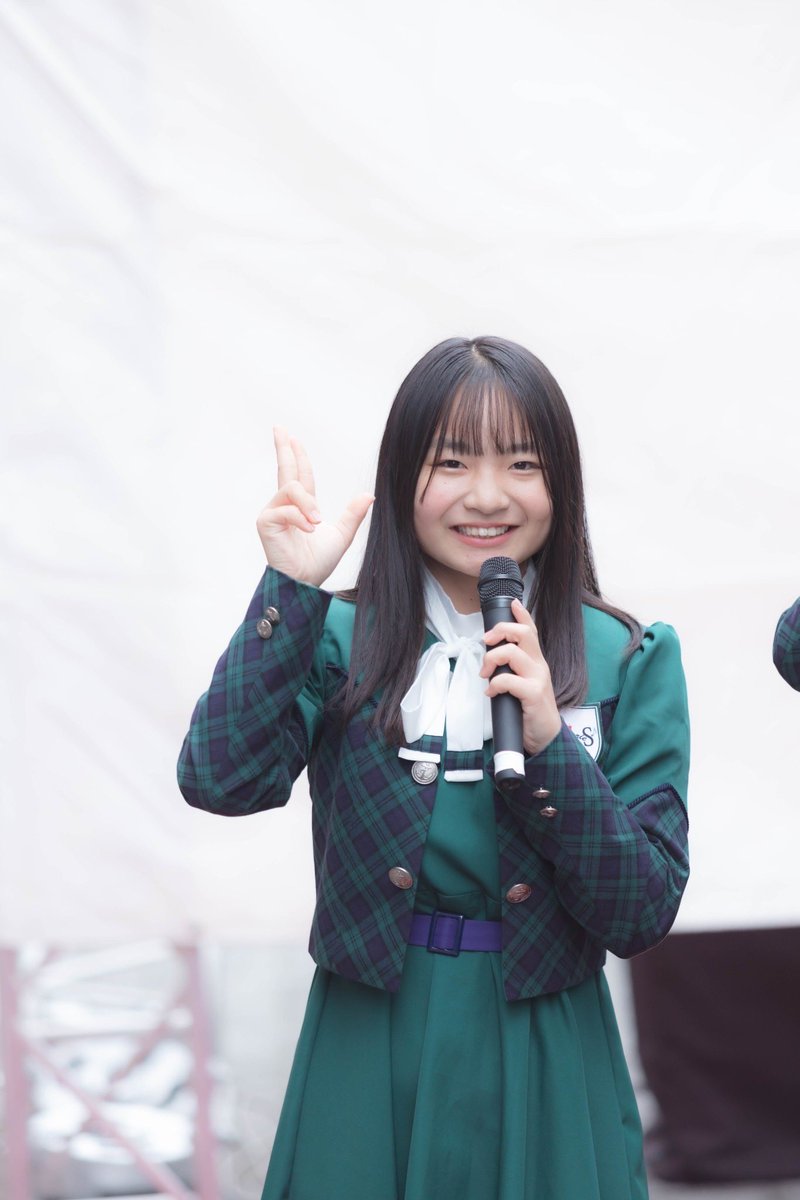KOBerrieS こんばんはー！今日は『新開地冬まつり2022』にお越しくださりありがとございます！いつもよりもコウベリを初めて見てくださるって方が多くて、ファンの方も含め手を振ってくださったり手拍子をしてくださってとても嬉しかったです♪👋👏#コウベリ https://t.co/c3n2Io3TOt