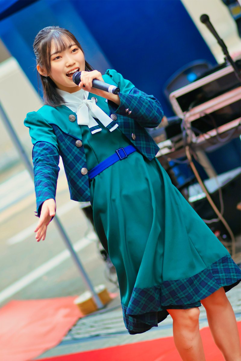 廣瀬未沙(みーちゃん)の画像 KOBerrieS KOBerrieS♪　廣瀬未沙さん現メンバーでは一番長いのですかね。学業との両立がんばってください。んー、たしかに猫っぽい🐱2022.12.4 新開地冬まつり2022#コウベリ#KOBerrieS https://t.co/wmJsST3G0I