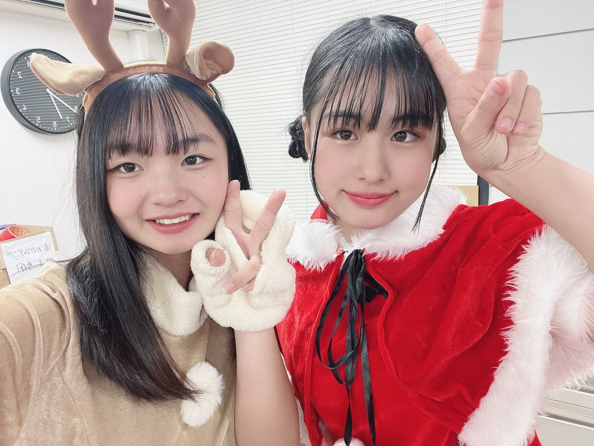 稲村真琴(まこ)の画像 KOBerrieS こんばんは！今日はジェイカスpresents『コウベリ冬まつり』にお越しくださりありがとうございます！私は初めてファンの方と花火をしました♪なかなか火がつかなかったんですけどファンの方たちと花火をいっぱいすることができ楽しかったです！！#コウベリ https://t.co/pV4IHYtTxY