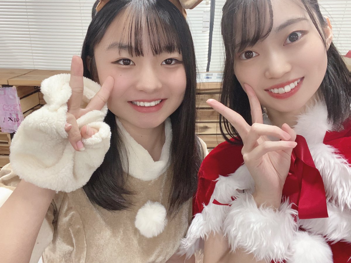 廣瀬未沙(みーちゃん)の画像 KOBerrieS 本日はジェイカスpresents『コウベリ冬まつり』ありがとうございました〜✨サンタコスプレ似合いますか？？うさぎのお耳付きでした〜🐇トラックライブって何回やっても面白くて大好きだな、🤍#コウベリ https://t.co/H7V66rX3p6