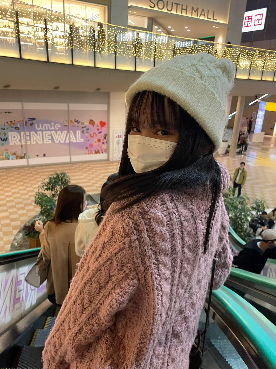城尾ちゅら(ちゅららん)の画像 KOBerrieS こんばんは！！今日も1日お疲れ様です🫧先週の土曜日にちゅらと一緒に遊びに行きました💜💛三ノ宮でお昼ご飯食べて、色んなお店見て、次はクレープ目当てでumieまで歩いて久しぶりにちゅらとゆっくり話せた日でした🥰めちゃめちゃ楽しくてずっと笑ってた😂またどっか行きたいね〜💛#コウベリ https://t.co/1reFuO86NS