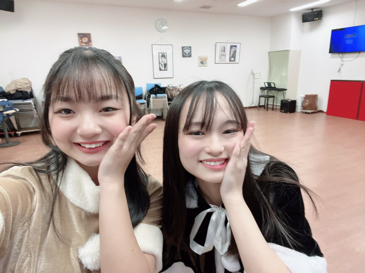 城尾ちゅら(ちゅららん)の画像 KOBerrieS 昨日は【Christmas🎄SP LIVE】にお越しくださりありがとうございます！いつもよりも近い距離で一緒に楽しめるゲームもできる歌居屋さんで、とっても楽しかったです！✌️ゲームに勝った人おめでとうございます🎉#コウベリ https://t.co/JrIKQzMv38