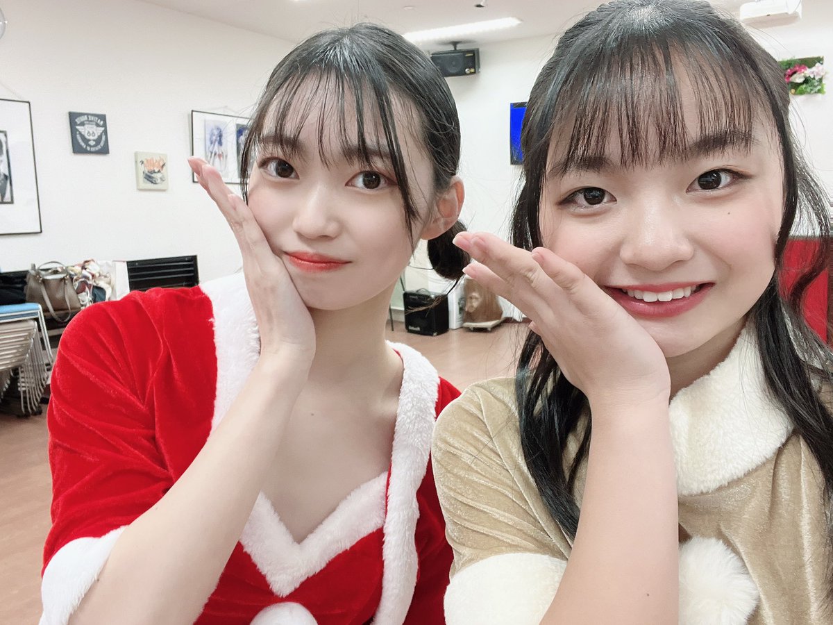 稲村真琴(まこ)の画像 KOBerrieS 昨日は【Christmas🎄SP LIVE】にお越しくださりありがとうございます！いつもよりも近い距離で一緒に楽しめるゲームもできる歌居屋さんで、とっても楽しかったです！✌️ゲームに勝った人おめでとうございます🎉#コウベリ https://t.co/JrIKQzMv38
