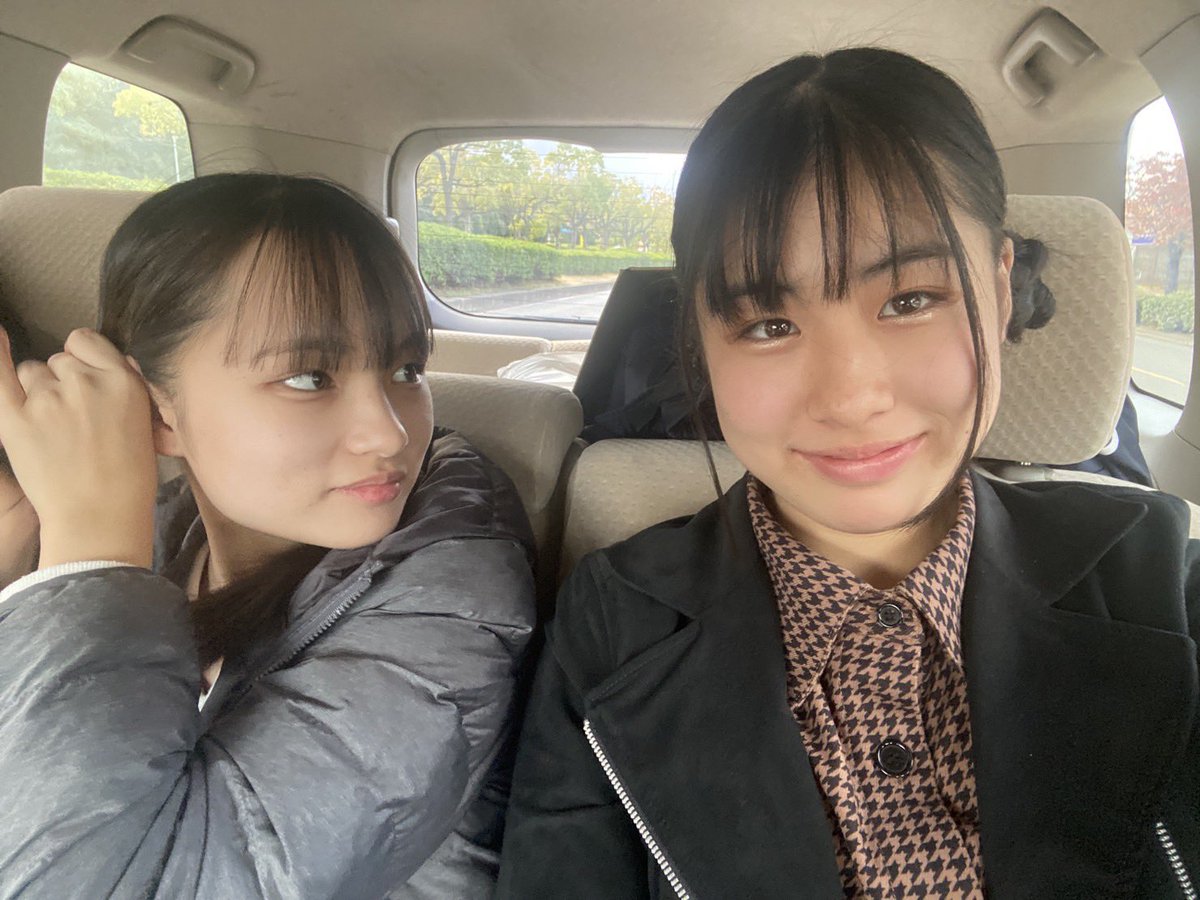城尾ちゅら(ちゅららん)の画像 KOBerrieS 写真フォルダを見返してたら、凜とのツーショットが出てくるでてくる…😳1枚目お気にです💕#りんちゅら#コウベリ https://t.co/qmileFQMZv