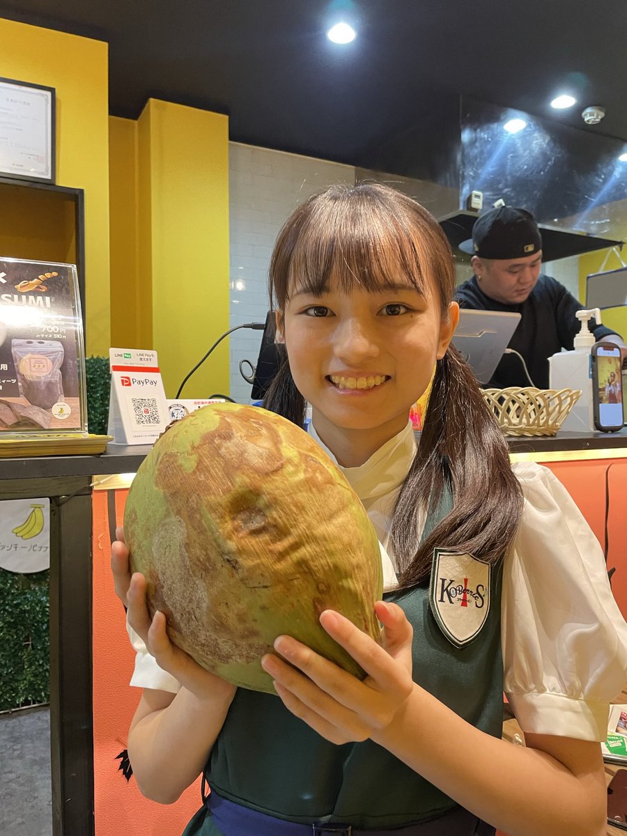 城尾ちゅら(ちゅららん)の画像 KOBerrieS 🍌1日店長まであと3日🙋‍♀️【ファンキーバナナ🍌南京町店1日店長】好評につき今年3回目の開催‼️📆12月23日（金)⏰18:00〜20:00💰バナナ🍌ジュース1杯500円🙋‍♀️ご購入の方は写メ📸プレゼント！🚩ファンキーバナナ🍌南京町店https://t.co/HHp4r0rYJp（整列順入場）サンタコス🧑‍🎄でお待ちしています🙋‍♀️ https://t.co/gwiJUelMXd