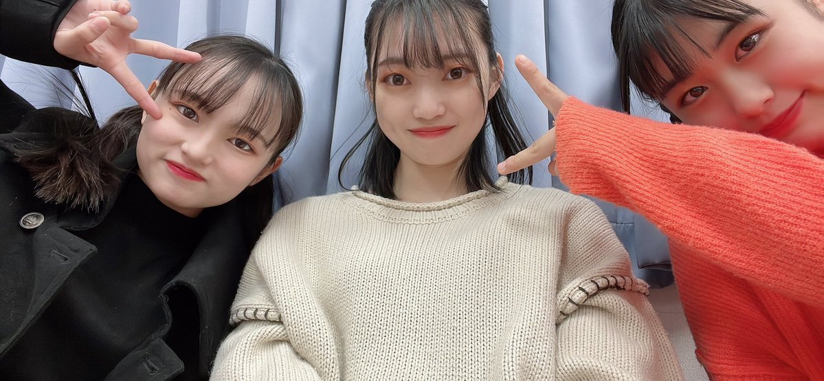 城尾ちゅら(ちゅららん)の画像 KOBerrieS こんにちはー！☀️🌱昨日は、「コウベリ紅白歌合戦」にお越しくださり、ありがとうございました！！💛やっぱり何回やっても皆さんの前で歌うのは緊張します…😳年越しそば美味しかったですかー？？#コウベリ https://t.co/G9oJIZJVyX