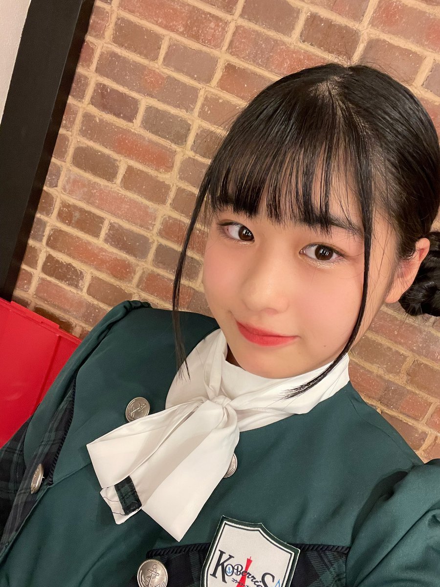 KOBerrieS 今年1年ありがとうございました💜デビューしてからの7ヶ月間、学ぶことがたくさんあったり、初めて体験することばかりで毎日が楽しくて、コウベリに入れてよかったなと思っています💭こう思えるのは関係者の方々、メンバー、そしてファンの皆さんのおかげです！！本当にありがとうございました🫧 https://t.co/hmTUawSg7O