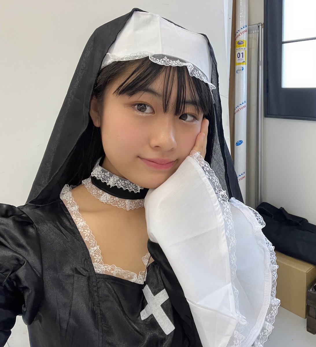 池田凜(りんりん)の画像 KOBerrieS こんばんは🫧今日も1日お疲れ様です！！5年ぶりにバドミントンを体育の授業でしました🏸  めっちゃ楽しかった！！！！バド部の子に上手って褒められて嬉しくなりました😳💕嬉しくて調子に乗ってラケットを振り回していたら右腕全部が筋肉痛になりました😂筋肉痛2日目です笑  早く治れ〜🪄︎︎✨ https://t.co/czZYwBn8H9
