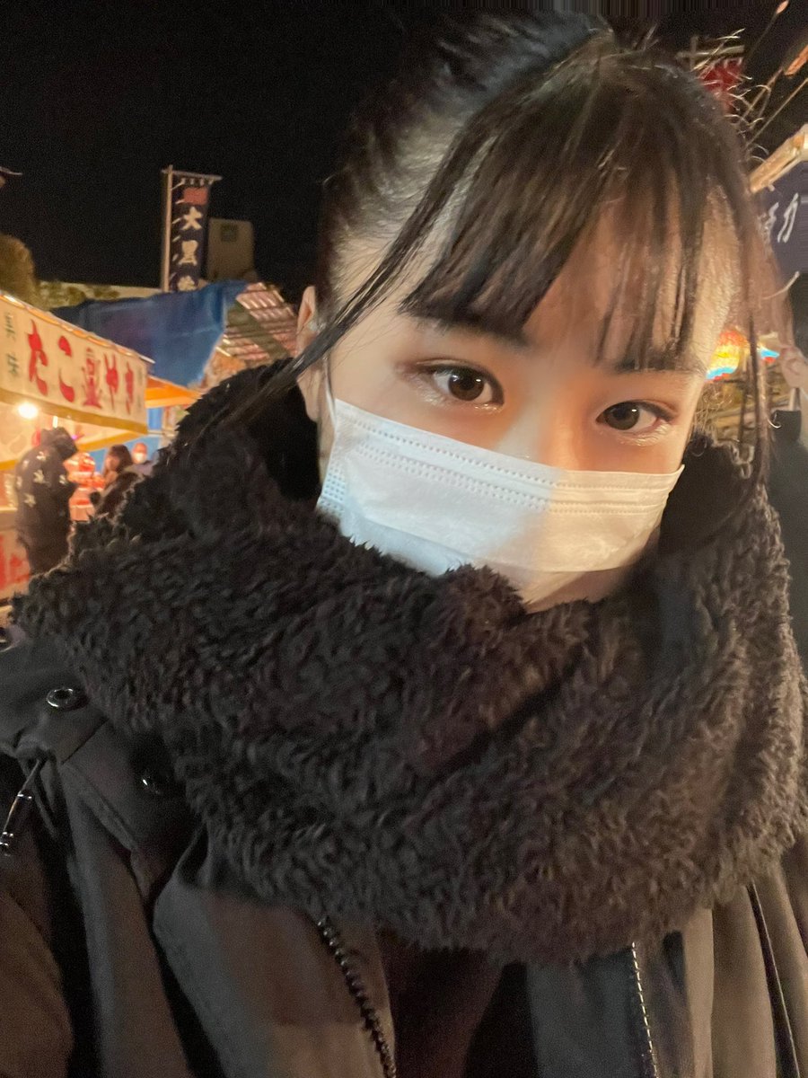 KOBerrieS こんばんは🫧お仕事、学校お疲れ様です！！今日は課題がいっぱい配られた日でした🙄冬休み終わったばっかりなのに！！！！！！やる気が出ない笑1週間後に提出のものもあるから早くしないと…ｶﾞﾝﾊﾞﾙ🥹 https://t.co/Bt3ijdk6cq