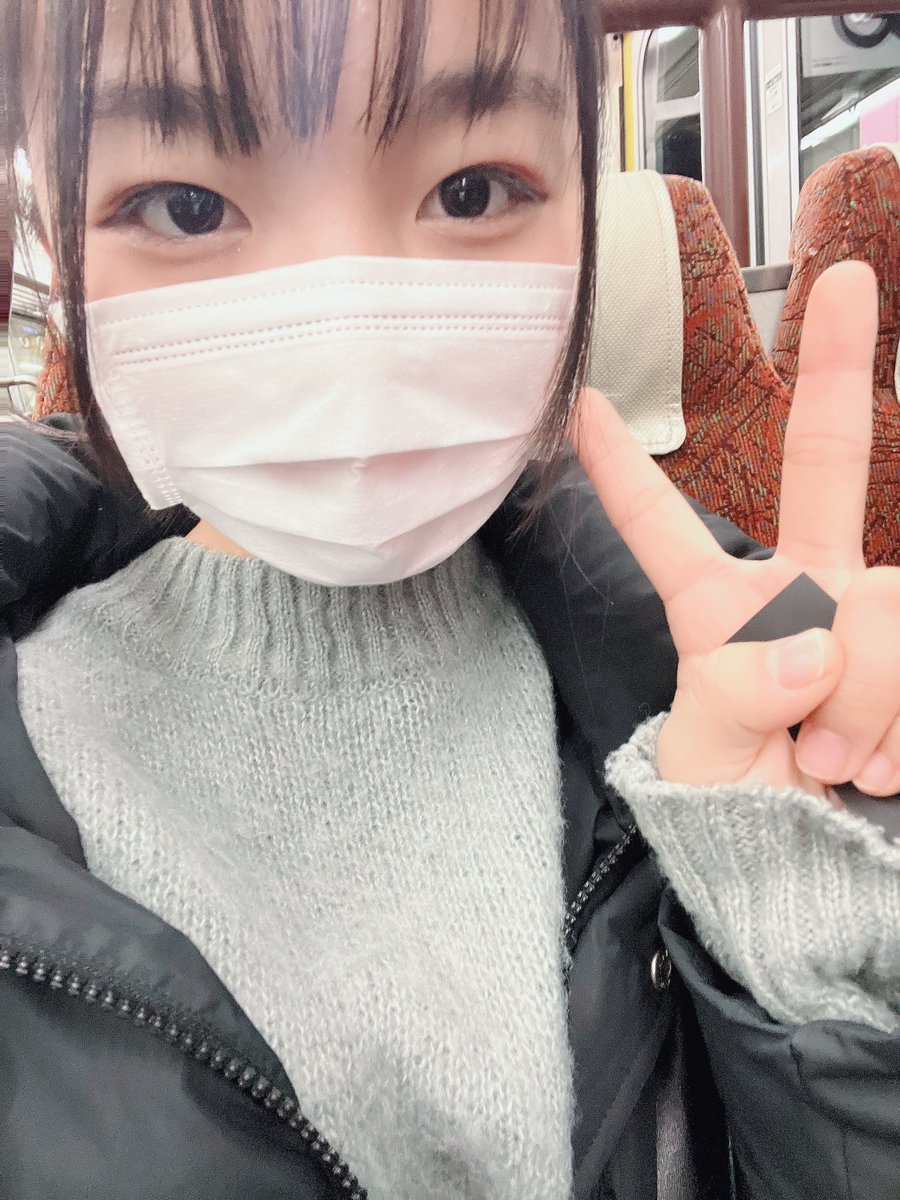 稲村真琴(まこ)の画像 KOBerrieS こんばんはー！最近服を見るのにハマっていて買わないように我慢してたんですけど今日買っちゃった〜！！ずっと欲しかったロングスカートとセーター！🛍冬のセーターってなんとも言えない可愛い感じが好きです！⛄️着るのめっちゃ楽しみ💚#コウベリ https://t.co/PLsqSa5z6K