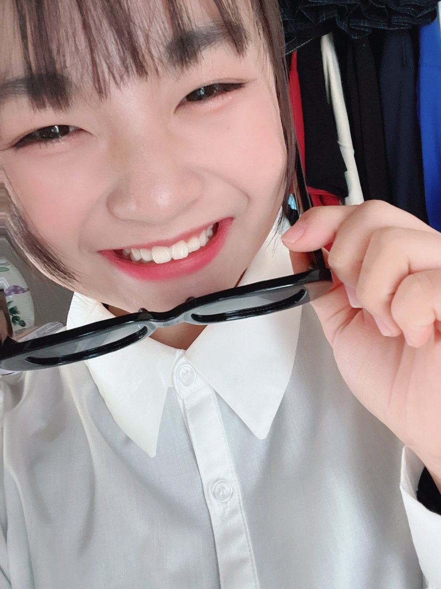 稲村真琴(まこ)の画像 KOBerrieS おはようございます！初めて朝にツイートしたかも！💚昨日は姫路の方まで行ってたんですけど道がスケートリング⛸？ぐらい滑った〜！転けないようにゆっくり歩いたのに友達と一緒にスッテンコロリ🫢🫣怪我しなかったからセーフということで今日も道と風邪に気をつけてがんばろー！#コウベリ https://t.co/PcM2ZKeYuO