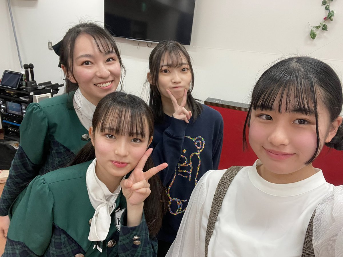 KOBerrieS 昨日は『兵庫まちおこしフェスティバル』にお越しくださりありがとうございました！色んな階からたくさんの方が見てくださってとても嬉しかったです😳💜まさか、見てる側だった自分がスペースシアターのステージに立たせていただけるなんてコウベリに入る前では想像できなかったです🫢#コウベリ https://t.co/JlKRRur04O
