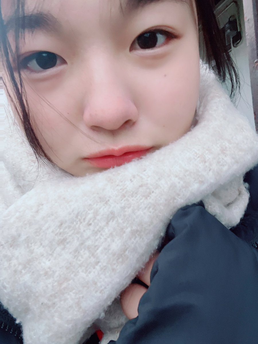 稲村真琴(まこ)の画像 KOBerrieS こんばんはー！今日朝起きた時にちちがニュースを見ていてその時に節分の時に投げる物は県によって違うんだよーっていうニュースを見ました！📺初めて知ってめっちゃびっくりした！💚関西は大豆です！では、他の地方はなんでしょう？今日の写真は風吹いてる感じがThe冬❄️って感じ？#コウベリ https://t.co/WjTQpjLXTj