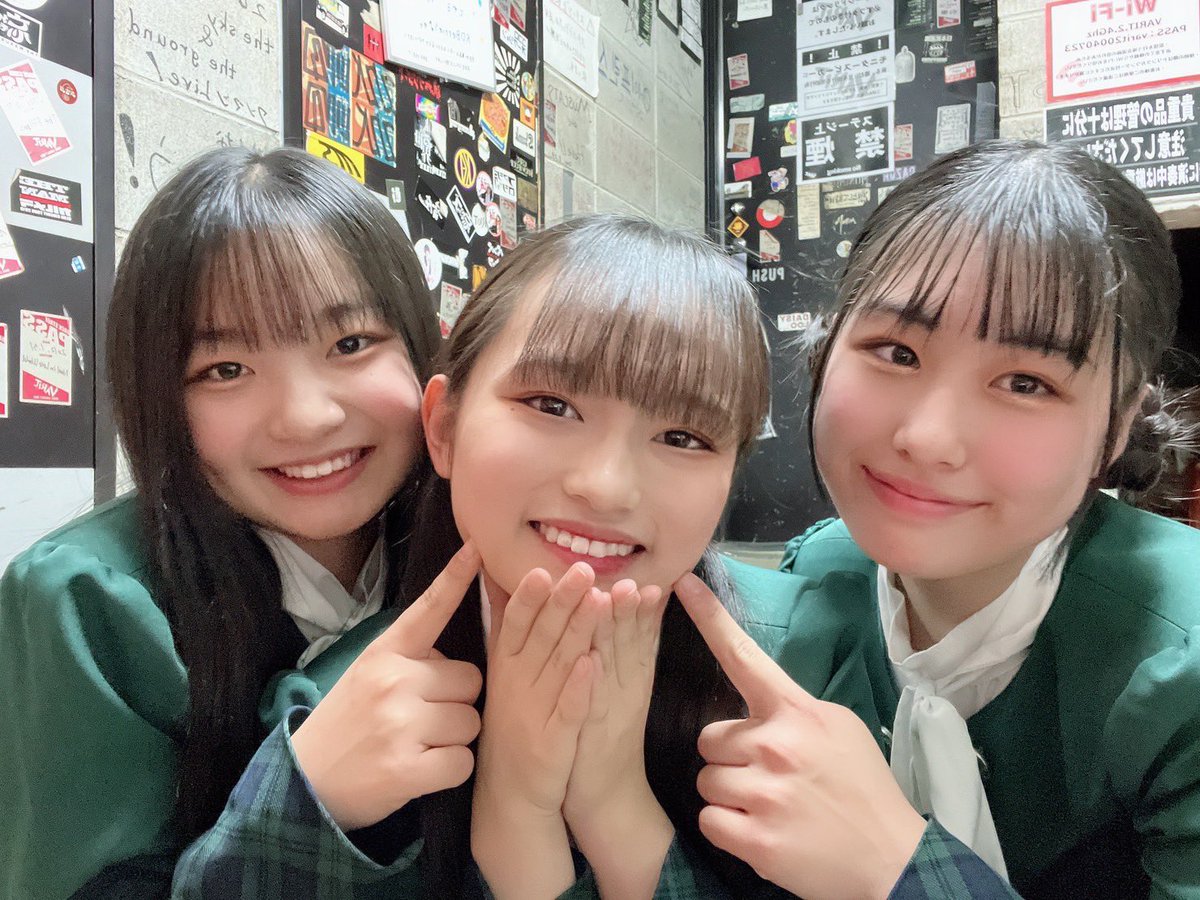 城尾ちゅら(ちゅららん)の画像 KOBerrieS こんばんは〜！3月10日の12期生SP神夜ライブにきてくださる方にお願いがあります🙏AKB48さんのヘビーローテーションを踊るのでコールをご存知の方は覚えてきて欲しいです👀🫶🏻たくさん盛り上げていただけると嬉しいです！おねがいしまーーす🤲#コウベリ https://t.co/ccFA2HrP31