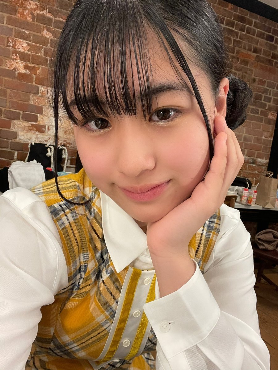 KOBerrieS こんばんは🫧今日も1日お疲れ様です！！！先週から春休みに突入したのですが、2週間しかない事に今更気づいてびっくりしました🫠宿題全然してないので割と焦ってる、！！！😂最終日に徹夜しないように頑張ります…笑 https://t.co/3HKhjZ1N5h