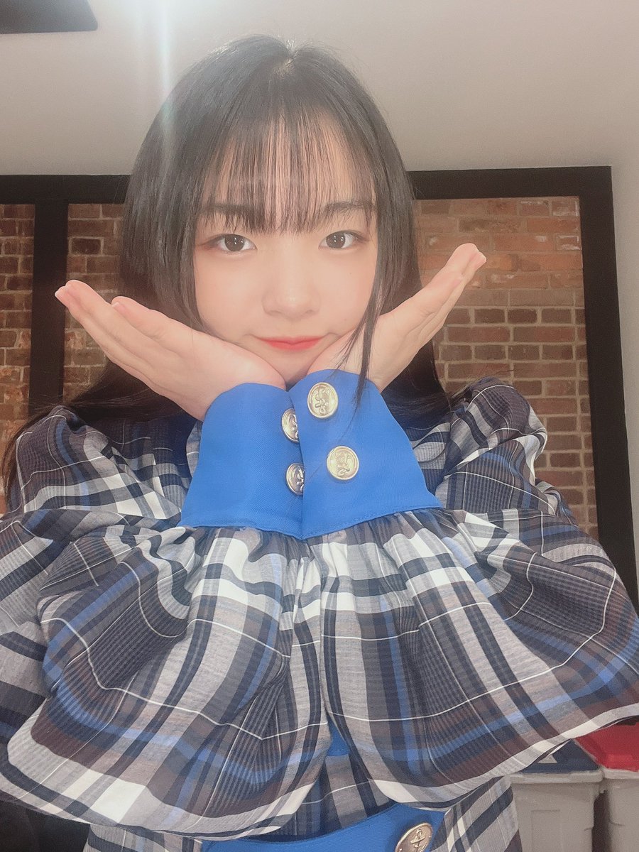 KOBerrieS こんばんは！！この時間ってご飯たべる？？🫧食べない方がいいやろって、思いながら食べたいって気持ちと葛藤中🥺食べるなら何食べたいですか？？#コウベリ https://t.co/NldvWlxqI8