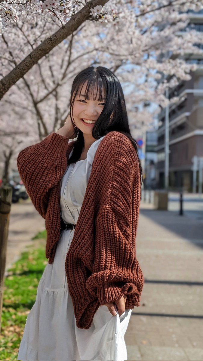 稲村真琴(まこ)の画像 KOBerrieS 桜とアイドルの組合せ最高でした〜🌸未沙ちゃんも元気に復帰して、キャプテンと魔法の飲み物で楽しくなってました笑 #コウベリ #神イベント https://t.co/ig3NFGIb0o