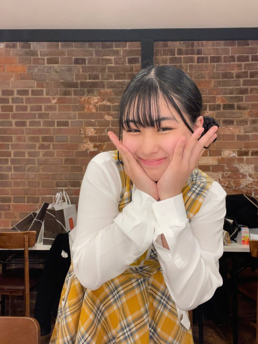 池田凜(りんりん)の画像 KOBerrieS 前回の定期公演で着させて頂いた《YELL〜君色の未来へ〜》の衣装…👗💛回るとスカートがフワってなってめちゃめちゃ可愛いです🫶 #コウベリ https://t.co/iCRi9rsPFr